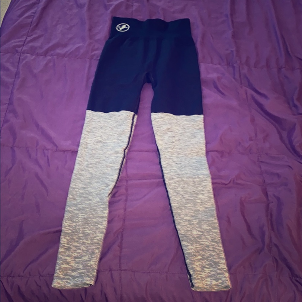 Abs2B seamless thigh high sock style leggings M